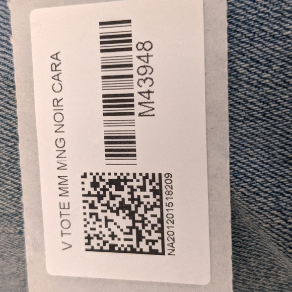 Louis Vuitton purse - Picture 7 of 7